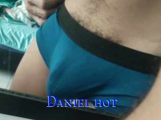 Daniel_hot
